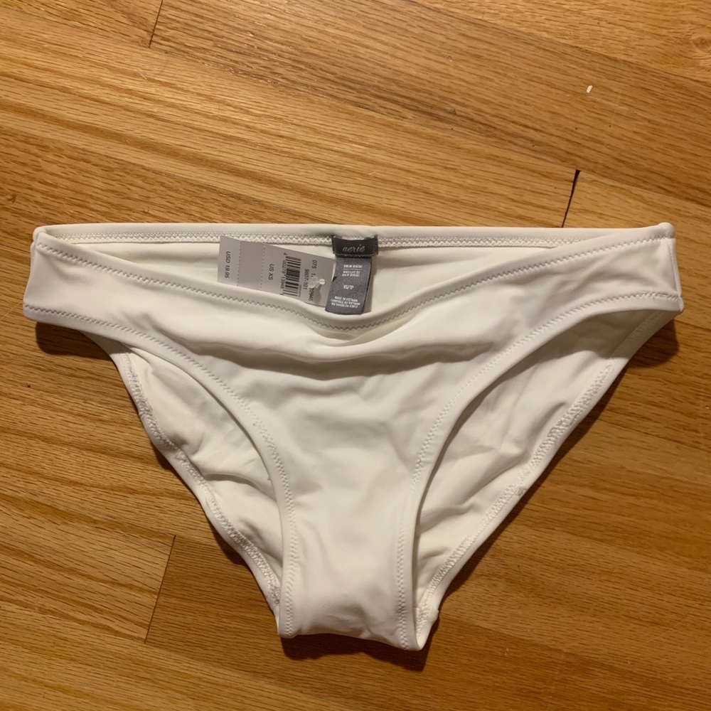 Aerie NWT white bikini bottoms
